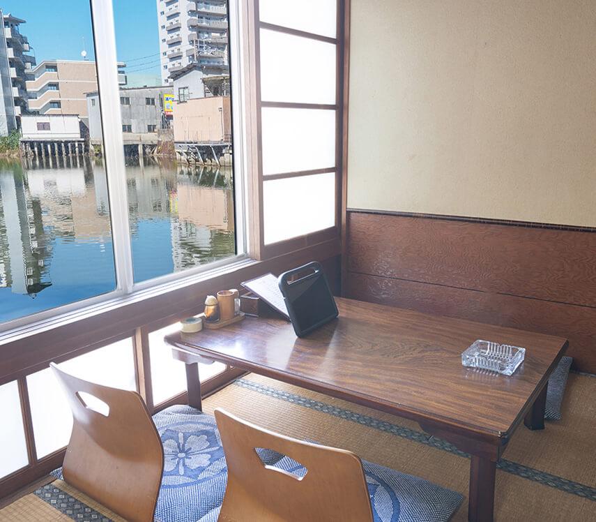 カウンター席 写真